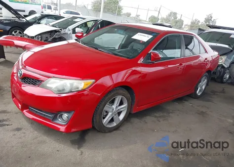 2013 Toyota Camry Se z USA, uszkodzony, nr VIN 4T1BF1FK6DU687369